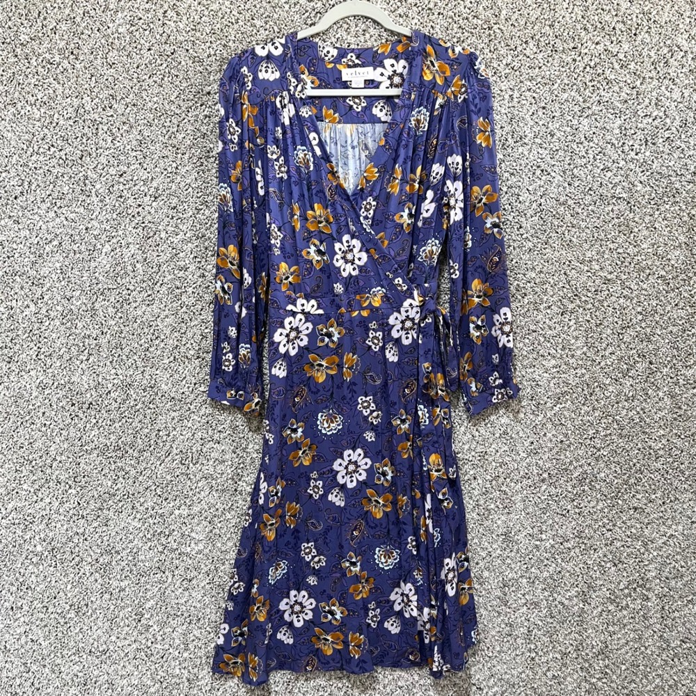Velvet by Graham & Spencer Dress Women's M Floral Long Sleeve V-Neck Wrap Midi